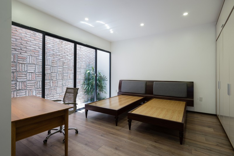 Ngôi nhà cuối hẻm nhưng luôn thoáng và sáng