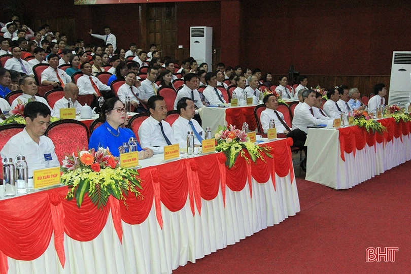 Bầu 36 Ủy viên Ban chấp hành Đảng bộ huyện Nghi Xuân nhiệm kỳ 2020 - 2025