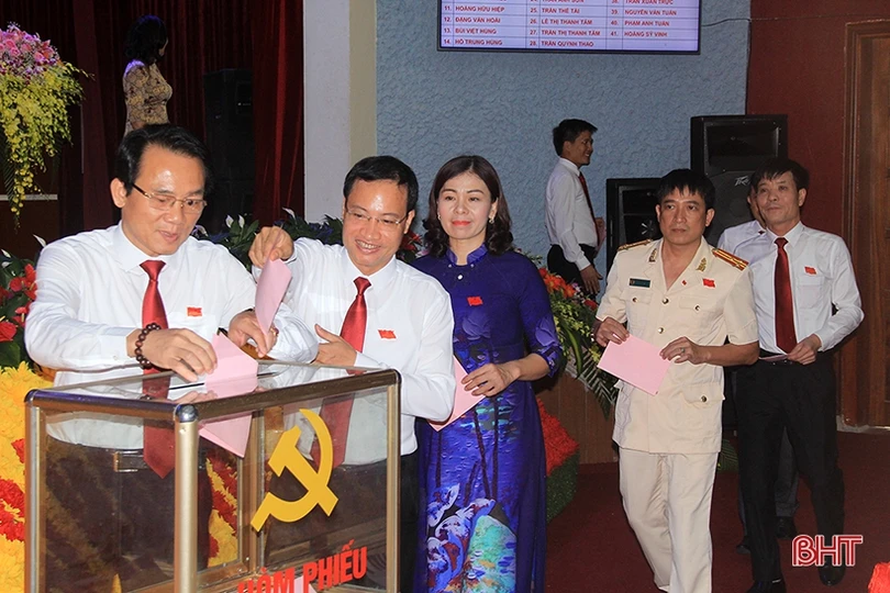 Bầu 36 Ủy viên Ban chấp hành Đảng bộ huyện Nghi Xuân nhiệm kỳ 2020 - 2025