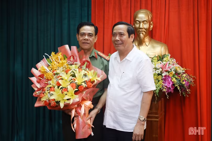 Lãnh đạo Trung ương, Hà Tĩnh chúc mừng Giám đốc Công an các tỉnh Nghệ An, Quảng Bình