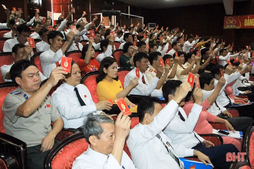 Bầu 36 Ủy viên Ban chấp hành Đảng bộ huyện Nghi Xuân nhiệm kỳ 2020 - 2025