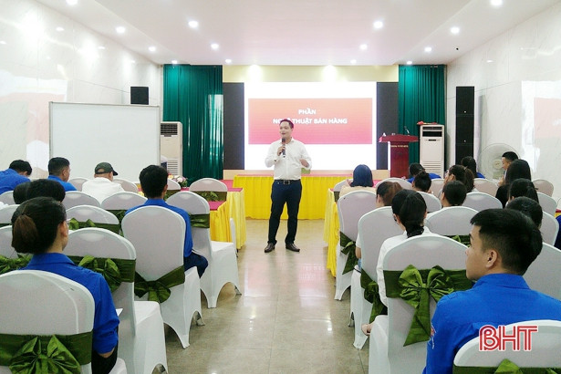 Thanh niên Hà Tĩnh học cách khởi sự kinh doanh