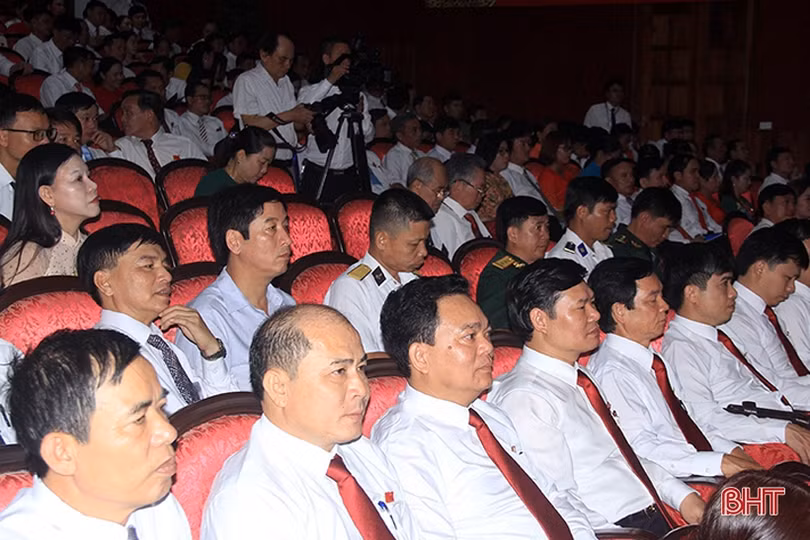 Bầu 36 Ủy viên Ban chấp hành Đảng bộ huyện Nghi Xuân nhiệm kỳ 2020 - 2025