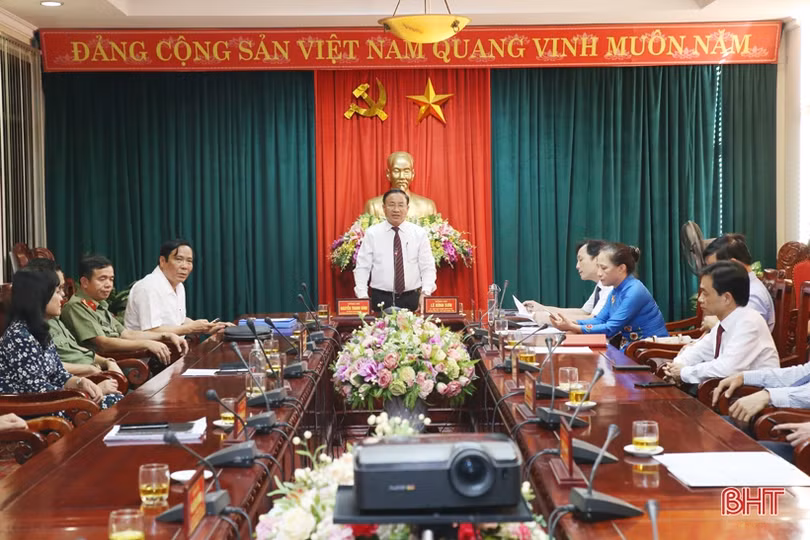 Lãnh đạo Trung ương, Hà Tĩnh chúc mừng Giám đốc Công an các tỉnh Nghệ An, Quảng Bình