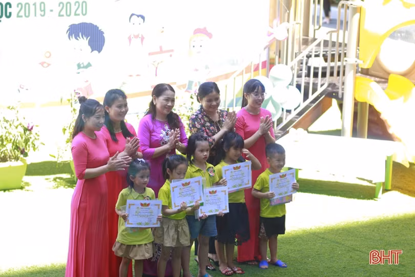 54 “họa sỹ nhí tranh tài vẽ tranh khơi nguồn sáng tạo