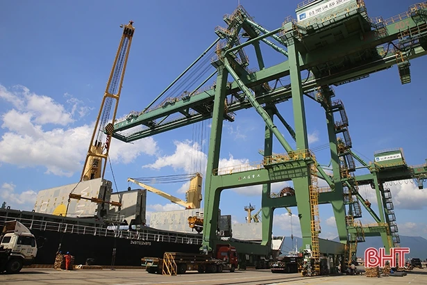 Từ phong trào thi đua đến những “quả ngọt” của ngành Công thương Hà Tĩnh