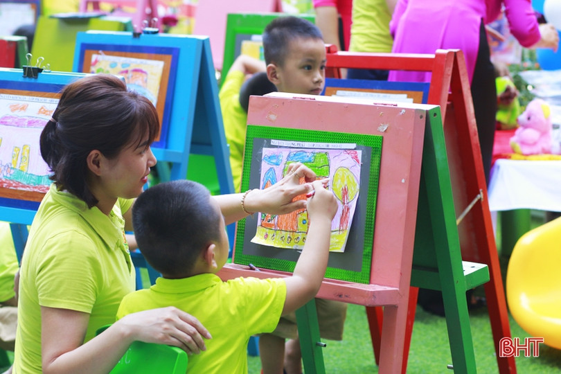 54 “họa sỹ nhí tranh tài vẽ tranh khơi nguồn sáng tạo