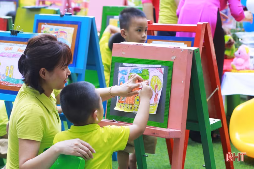 54 “họa sỹ nhí tranh tài vẽ tranh khơi nguồn sáng tạo