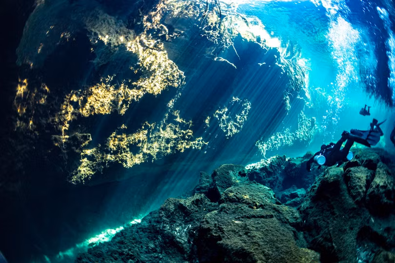 Những điều kỳ lạ được tìm thấy dưới biển sâu