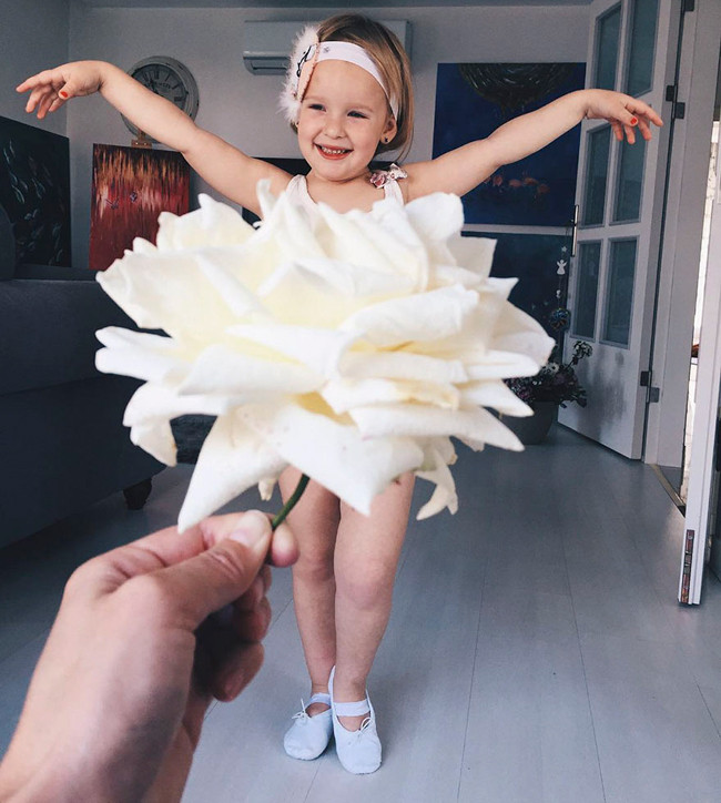 Hài hước với bộ sưu tập thời trang “cây nhà lá vườn” của các nhóc tì