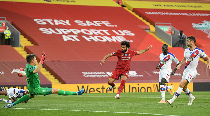 Kết quả Liverpool 4-0 Crystal Palace: Chạm một tay vào chức vô địch
