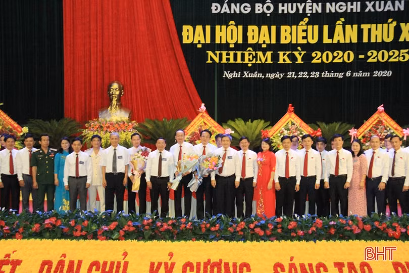 Bầu 36 Ủy viên Ban chấp hành Đảng bộ huyện Nghi Xuân nhiệm kỳ 2020 - 2025