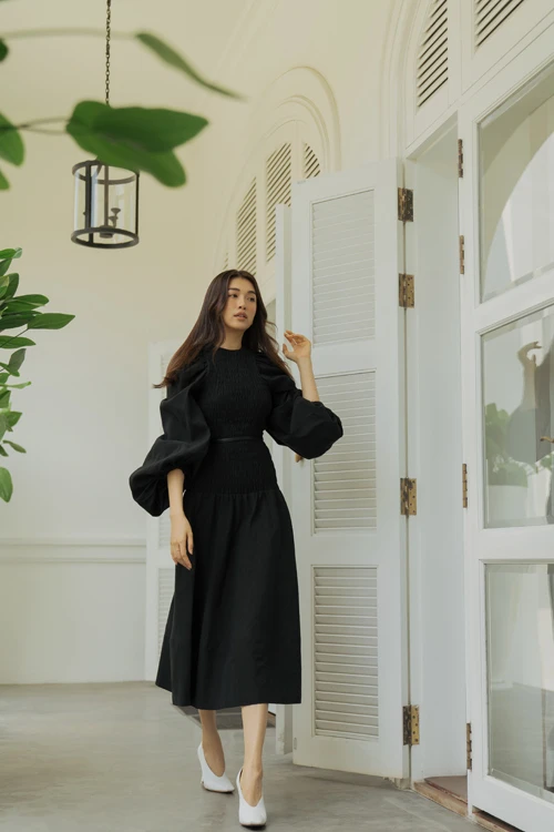 Váy đơn sắc cho nàng công sở