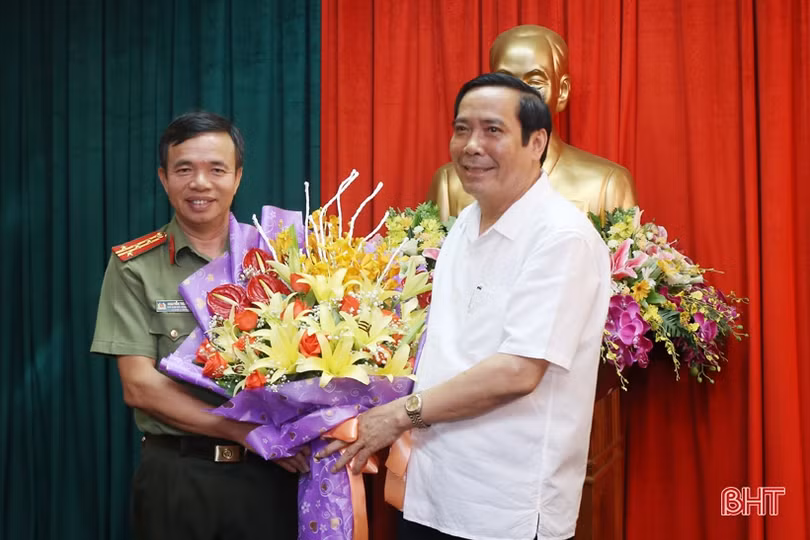 Lãnh đạo Trung ương, Hà Tĩnh chúc mừng Giám đốc Công an các tỉnh Nghệ An, Quảng Bình