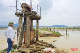 Nhiều công trình dân sinh ở "ốc đảo” Hồng Lam xuống cấp nghiêm trọng