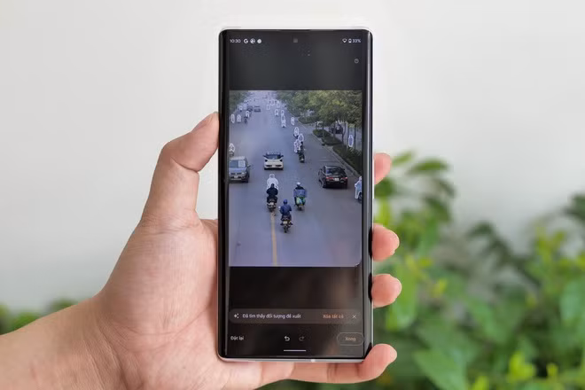 Cận cảnh Pixel 6 Pro tại Việt Nam, giá 38 triệu đồng