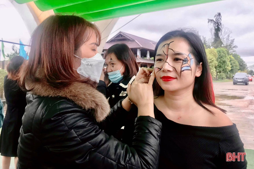 Vui lễ hội Halloween cùng các bé Trường Mầm non Trung Kiên