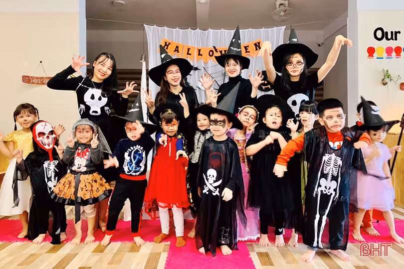 Vui lễ hội Halloween cùng các bé Trường Mầm non Trung Kiên