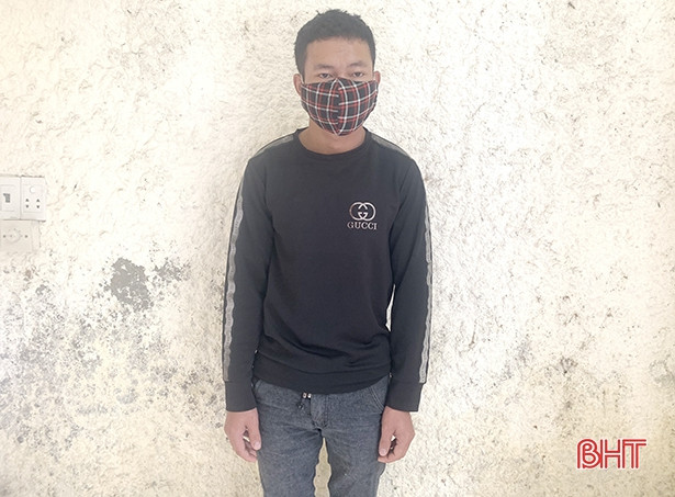 Hà Tĩnh: Bắt đối tượng đột nhập nhà dân trộm 3 điện thoại di động