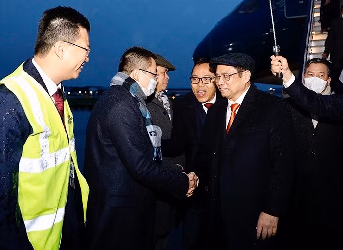 Thủ tướng Phạm Minh Chính bắt đầu chuyến tham dự COP26 và thăm làm việc tại Anh