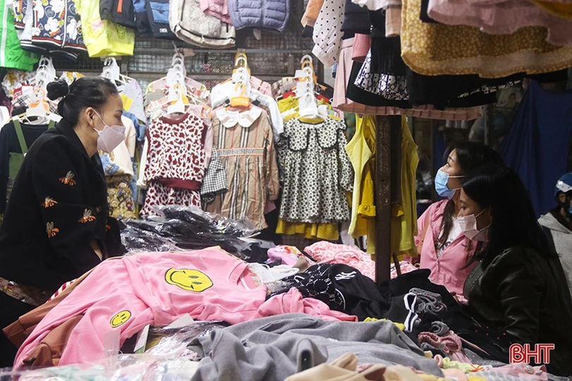 Khi tiểu thương Hà Tĩnh “bắt sóng”... bán hàng online