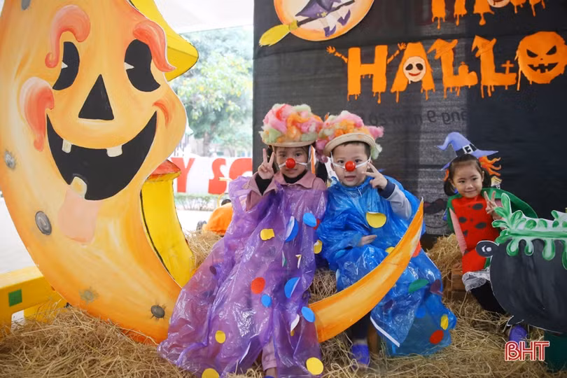 Lễ Halloween nhiều sắc màu của học sinh Hà Tĩnh