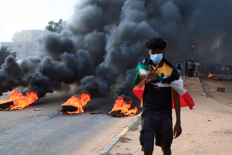 Nguồn cơn dẫn đến đảo chính ở Sudan