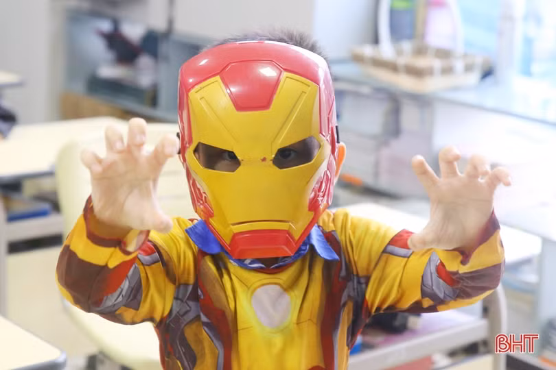 Lễ Halloween nhiều sắc màu của học sinh Hà Tĩnh