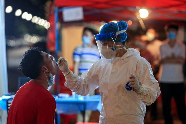 Trung Quốc ghi nhận 50 ca dương tính nội địa, dịch lây lan tại 11 tỉnh