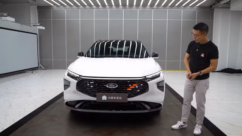 Cận cảnh Ford Evos 2021, SUV coupe khiến người Việt mê mẩn