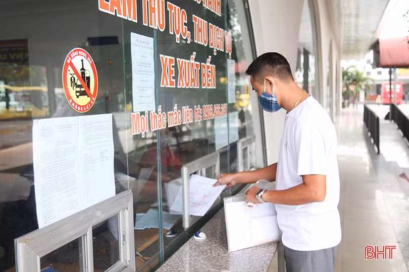 Hà Tĩnh: Bến xe đìu hiu, nhà xe bù lỗ chạy giữ tuyến