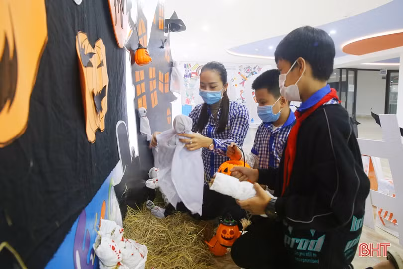 Lễ Halloween nhiều sắc màu của học sinh Hà Tĩnh
