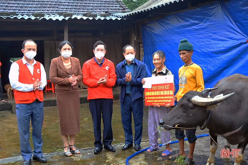 Học sinh Hương Khê thi tài phòng tránh tai nạn bom mìn