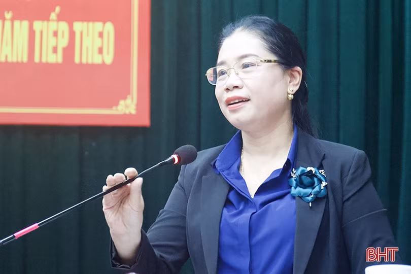 Thạch Hà khen thưởng 21 tập thể, cá nhân xuất sắc trong công tác giáo dục