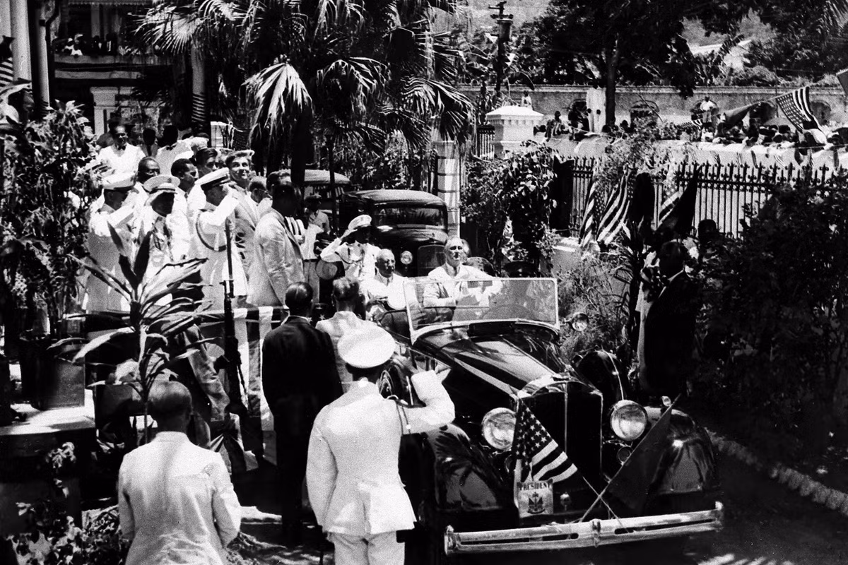 Một thế kỷ Haiti chìm trong hỗn loạn