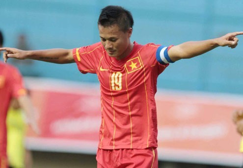 Thành Lương và đồng đội đã có một trận đấu dễ như đá tập. Ảnh: An Nhơn.