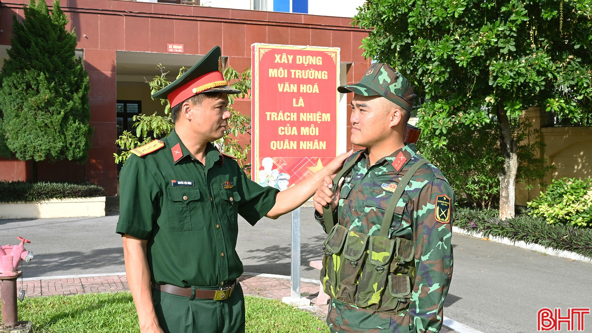 Là quân nhưng chúng tôi ở trong dân