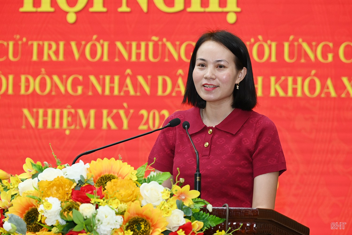 Bà Nguyễn Thị Huế - Trưởng ban Xây dựng Đảng, Đảng ủy xã Hương Phố trình bày chương trình hành động.