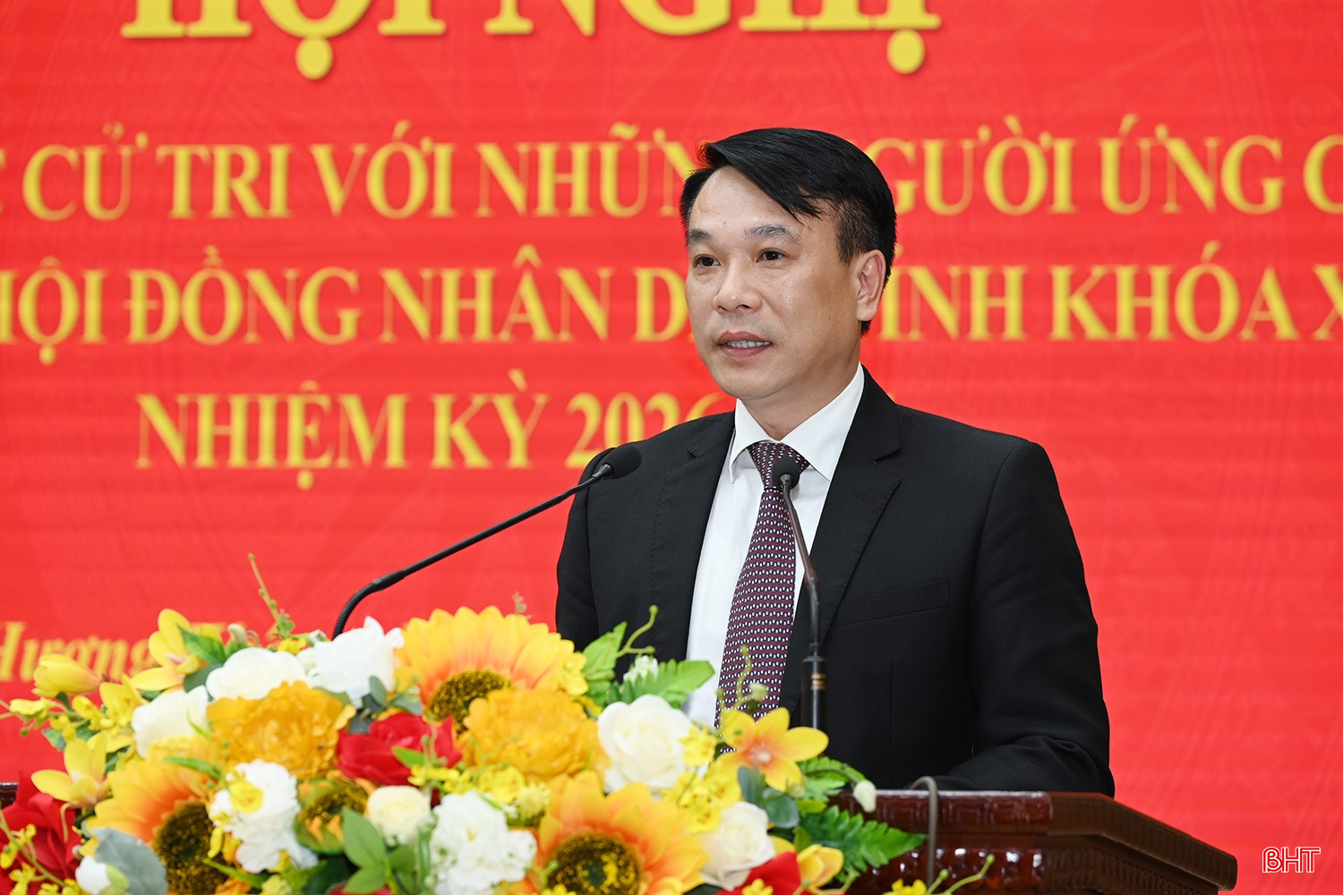 Ông Nguyễn Huy Hùng - Chánh Văn phòng Đoàn ĐBQH và HĐND tỉnh trình bày chương trình hành động.