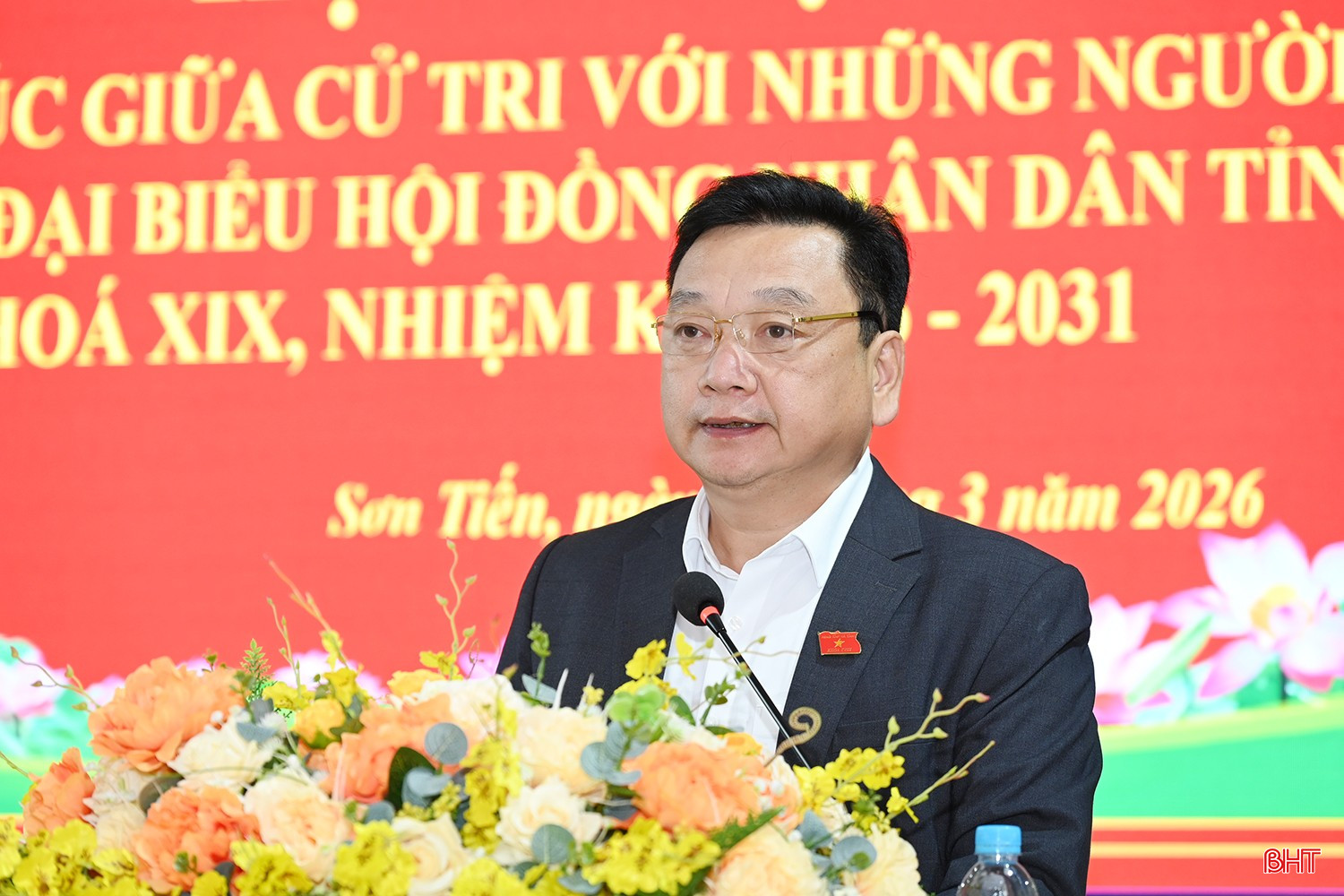 Ông Hồ Huy Thành - Phó Chủ tịch UBND tỉnh trình bày chương trình hành động.