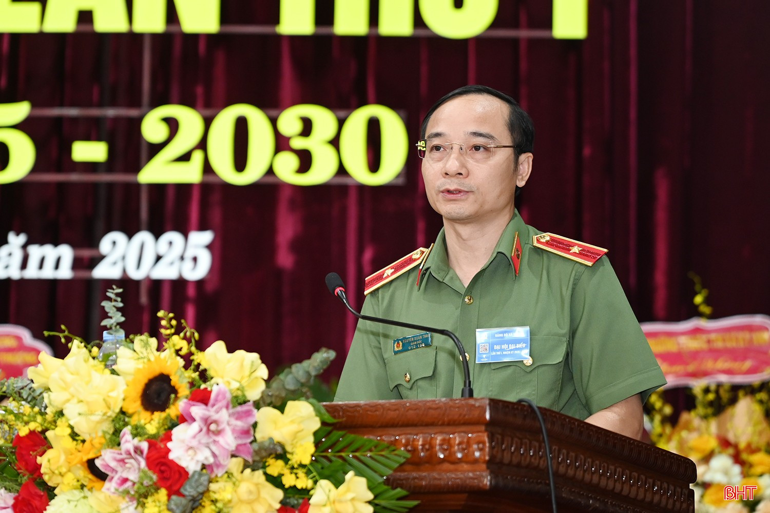 Thiếu tướng Nguyễn Xuân Thao – Giám đốc Công an tỉnh phát biểu chỉ đạo đại hội. bqbht_br_1.jpg