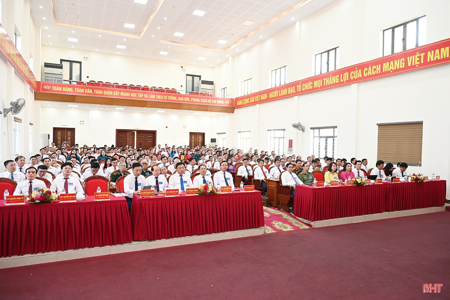 Đại biểu dự đại hội. bqbht_br_5.jpg
