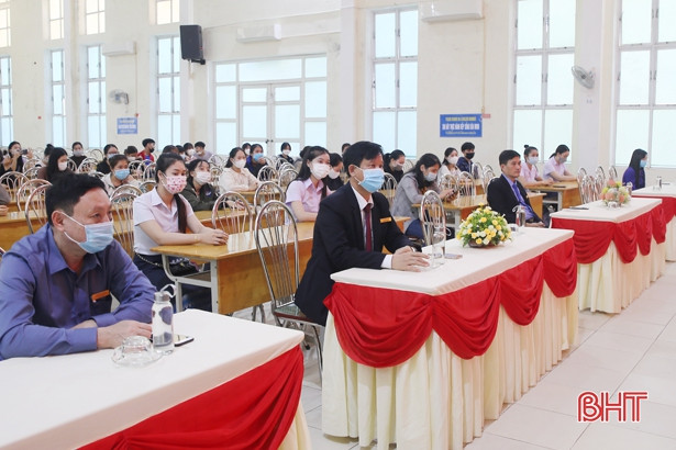 “Tết sẻ chia - Xuân yêu thương” thắm tình hữu nghị Việt - Lào