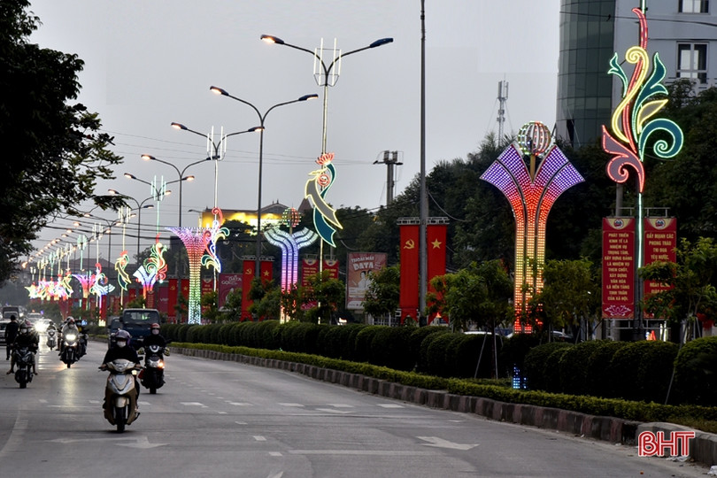 Sắc màu mừng Đảng, mừng xuân tại Thị xã Hồng Lĩnh