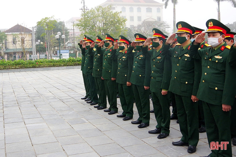 LLVT Hà Tĩnh dâng hương tưởng niệm Chủ tịch Hồ Chí Minh và các anh hùng, liệt sỹ