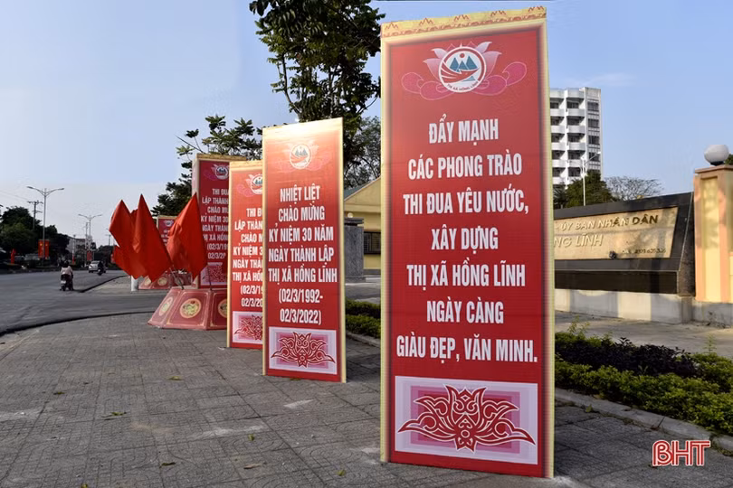 Sắc màu mừng Đảng, mừng xuân tại Thị xã Hồng Lĩnh