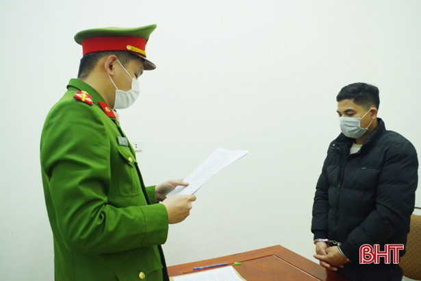 Hà Tĩnh: Khởi tố 2 đối tượng cá độ bóng đá hơn 250 triệu đồng