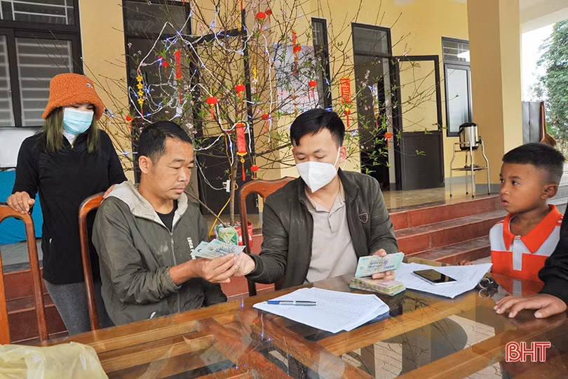 Tết ấm áp của người Chứt ở Rào Tre