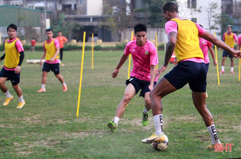 Hồng Lĩnh Hà Tĩnh đón ngoại binh thứ 3 đến từ Brazil