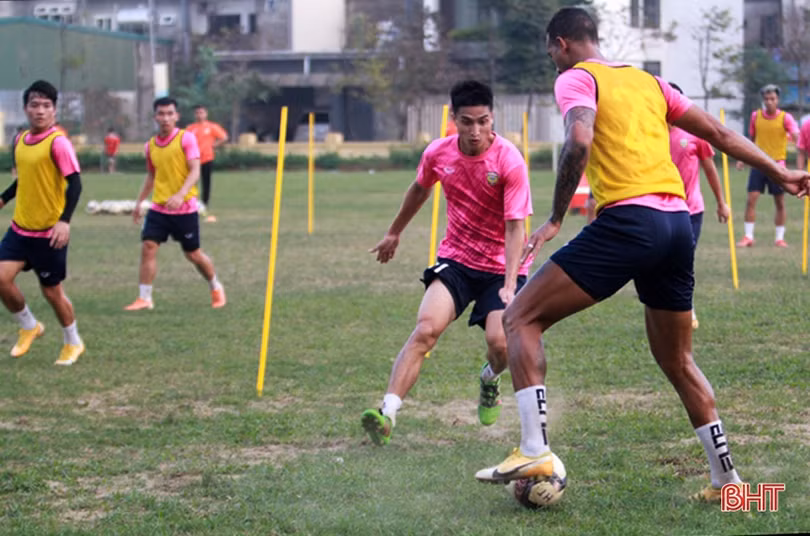 Hồng Lĩnh Hà Tĩnh đón ngoại binh thứ 3 đến từ Brazil